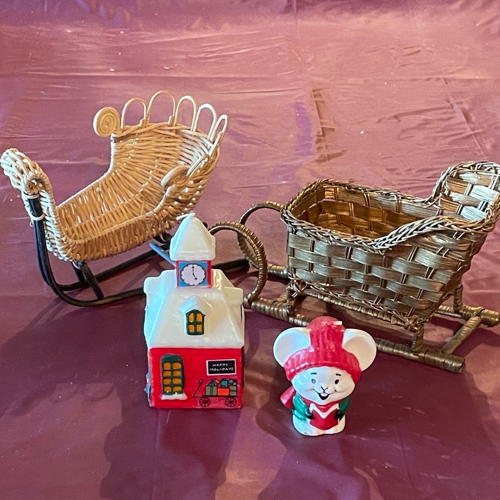 VTG Christmas Candles & Sleighs